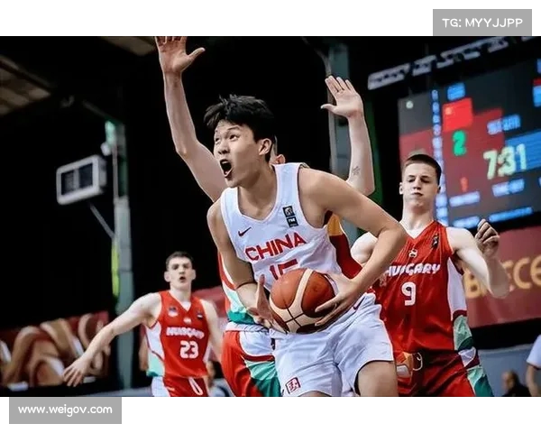 杨瀚森下次为国出战或将等到明年7月世预赛对阵日本时 杨瀚森下次为国出战或将等到明年7月世预赛对阵日本时